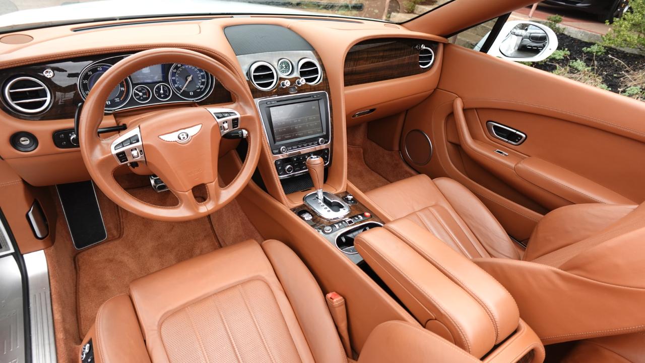 Bentley Continental GTC V8 2013
