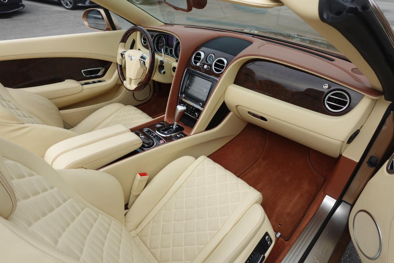 Bentley Continental GTC V8 2016