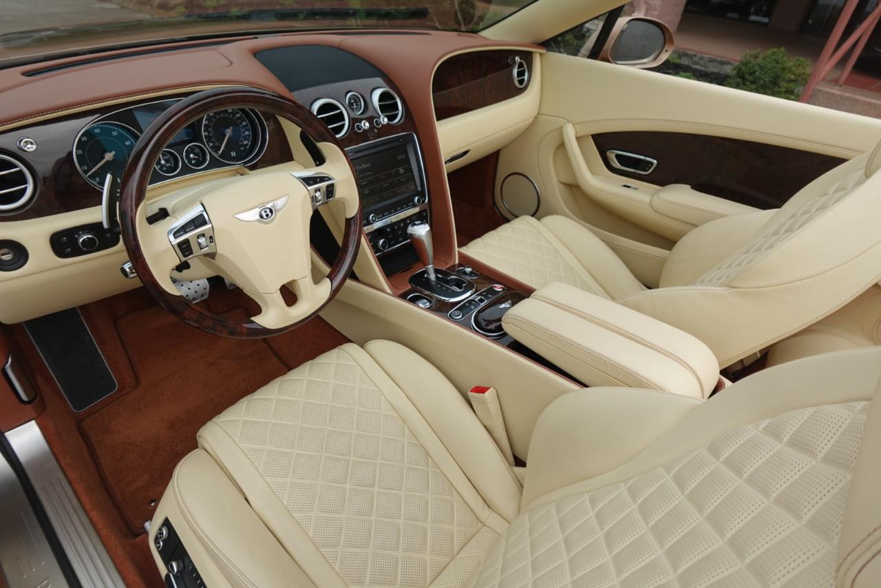 Bentley Continental GTC V8 2016