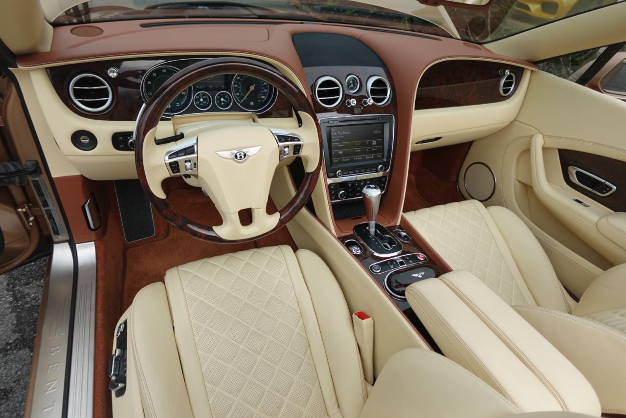 Bentley Continental GTC V8 2016