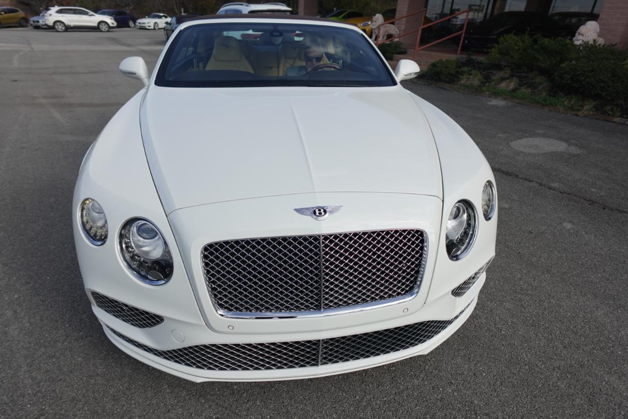 Bentley Continental GTC Base 2016