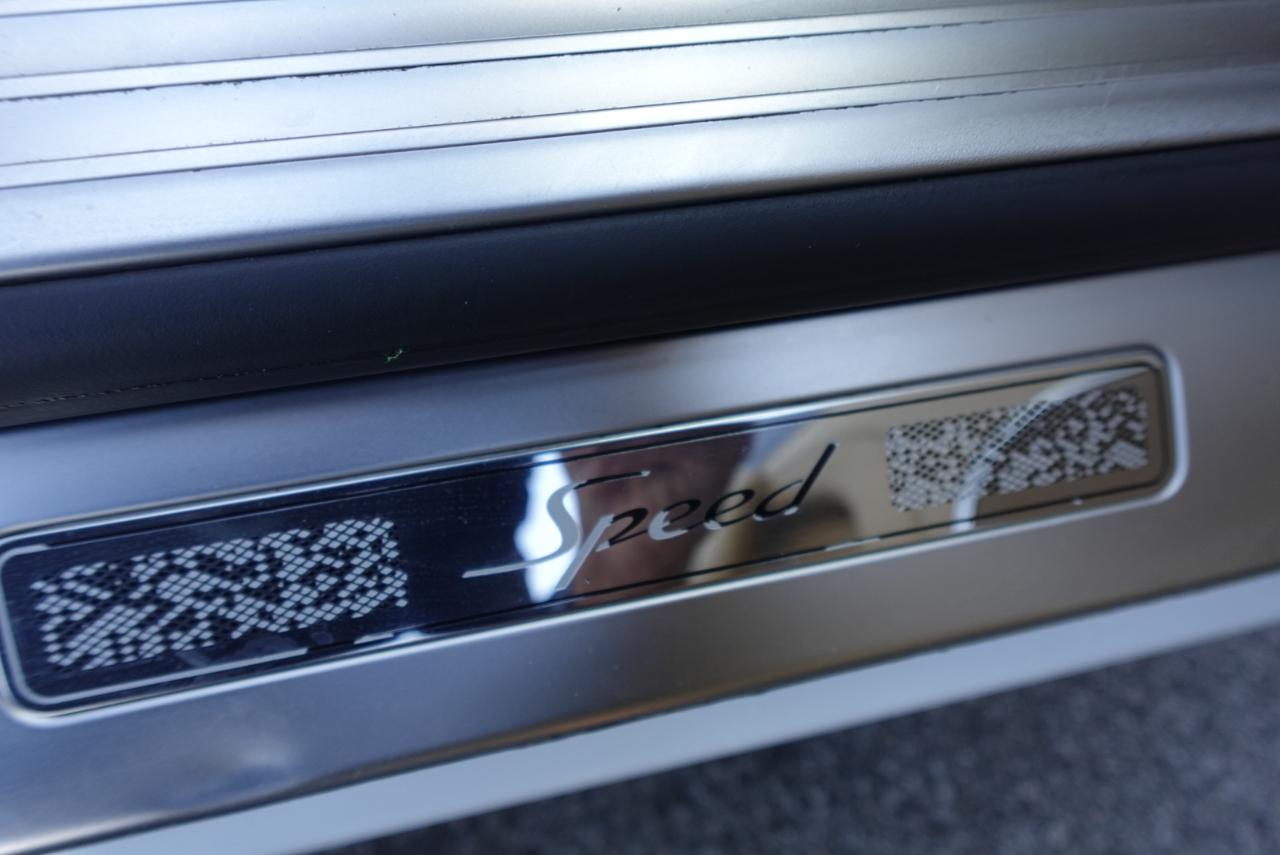 Bentley Continental GTC Base 2016