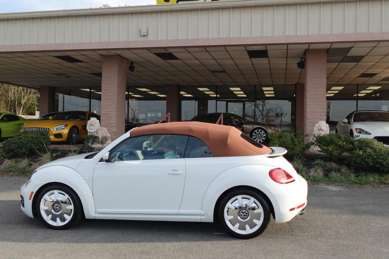 Volkswagen Beetle 2.0T SE Convertible 2019