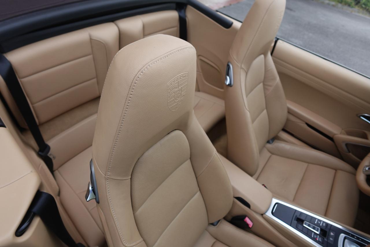 Porsche 911 Carrera 4 Cabriolet 2014