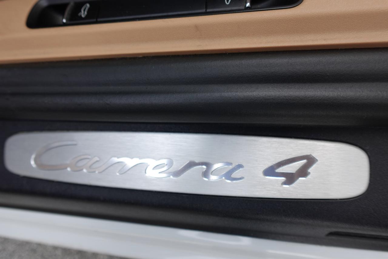 Porsche 911 Carrera 4 Cabriolet 2014