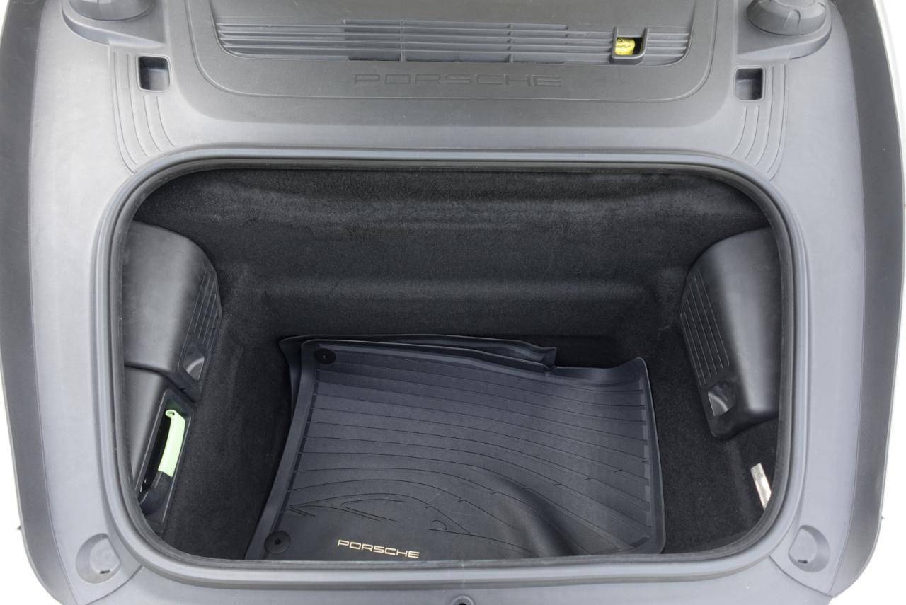 Porsche 911 Carrera 4 Cabriolet 2014