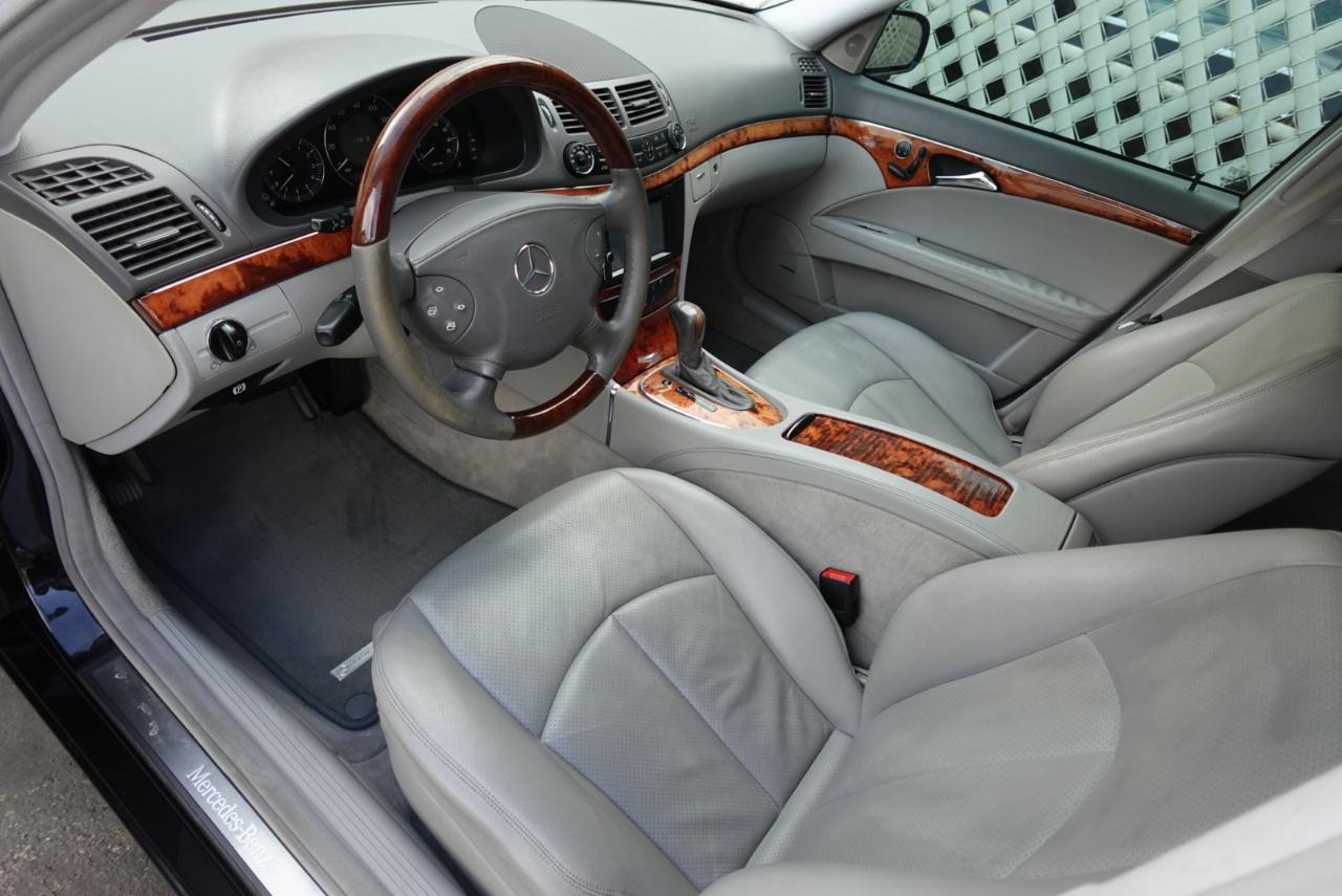 Mercedes-Benz E-Class E320 2005