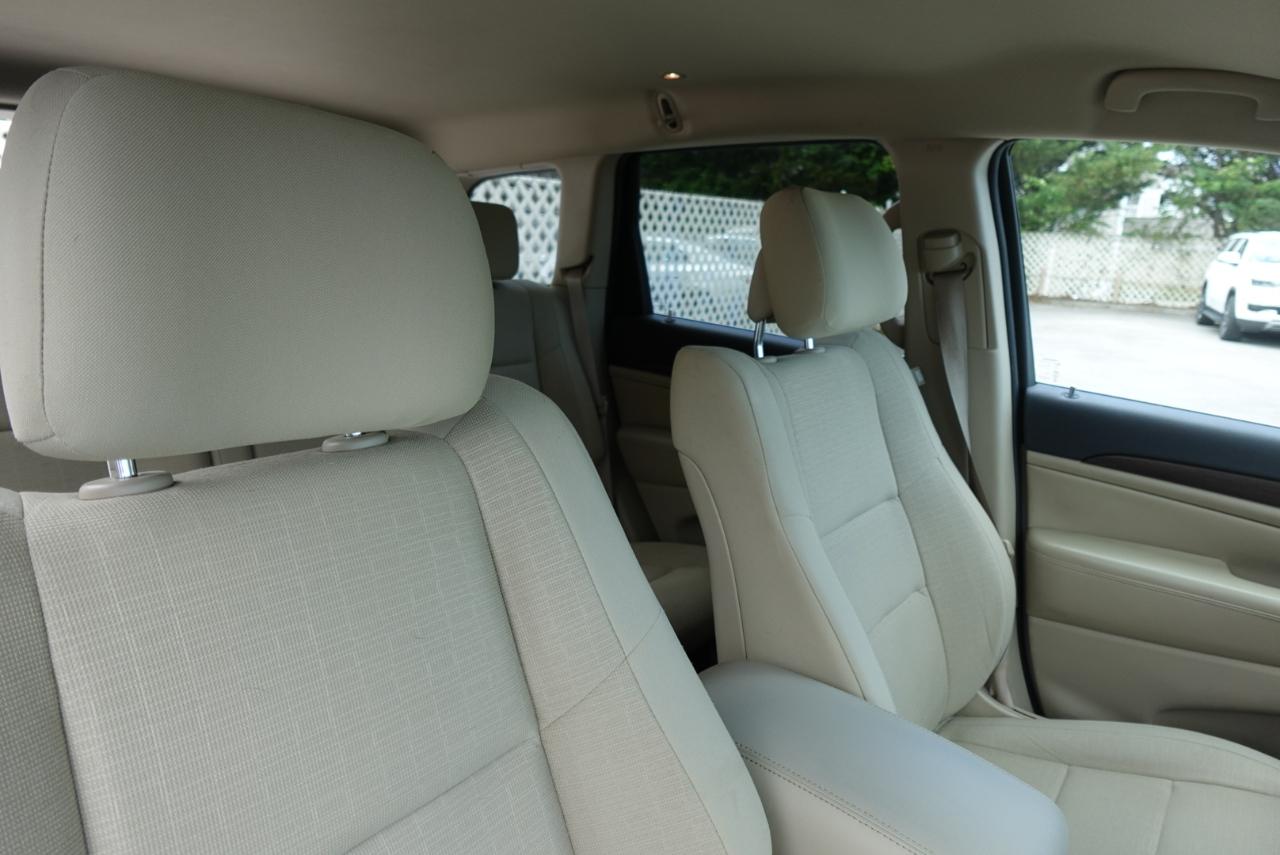 Jeep Grand Cherokee Laredo 2WD 2016