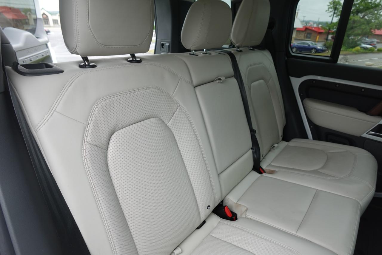 Land Rover Defender 110 SE 2023