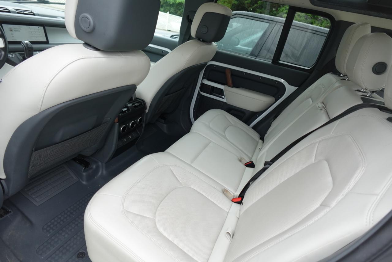 Land Rover Defender 110 SE 2023