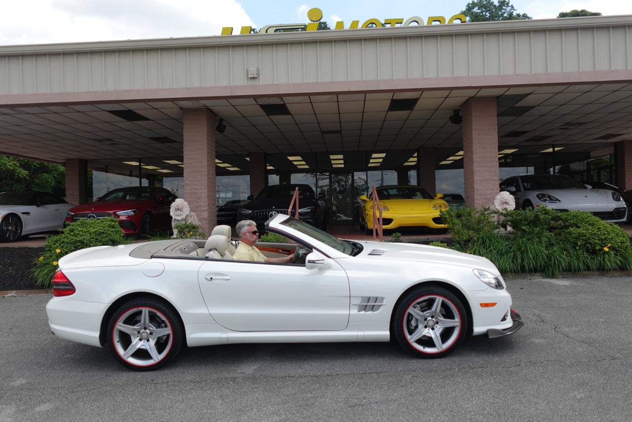 Mercedes-Benz SL-Class SL550 2011