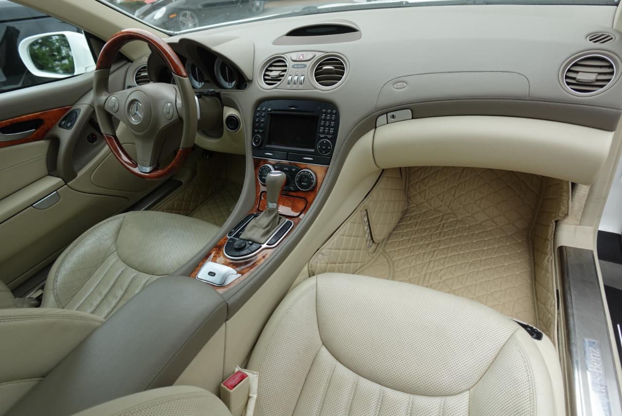 Mercedes-Benz SL-Class SL550 2011