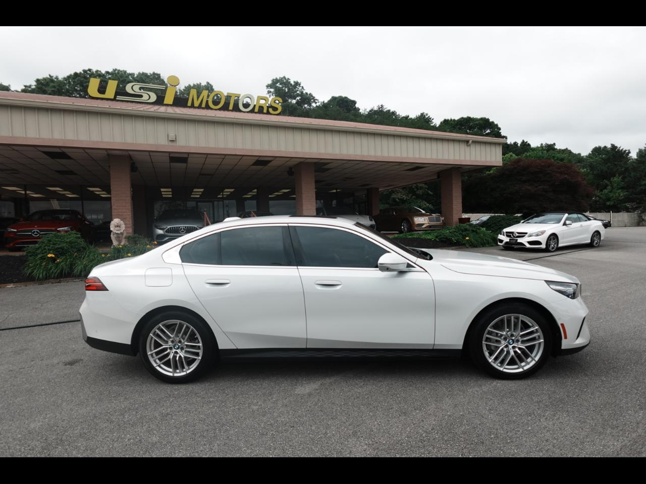 2025 BMW 5-Series 530i xDrive