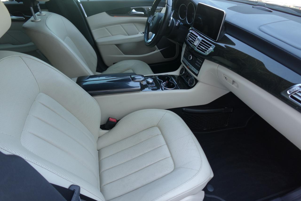 Mercedes-Benz CLS-Class CLS550 2015