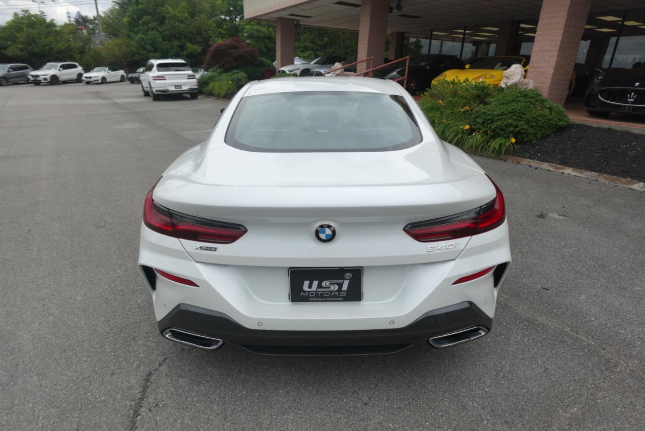BMW 8-Series 840i xDrive 2022