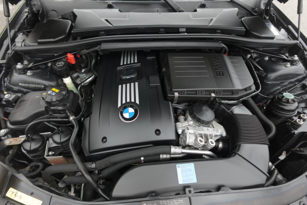 BMW 3-Series 335i Convertible 2009