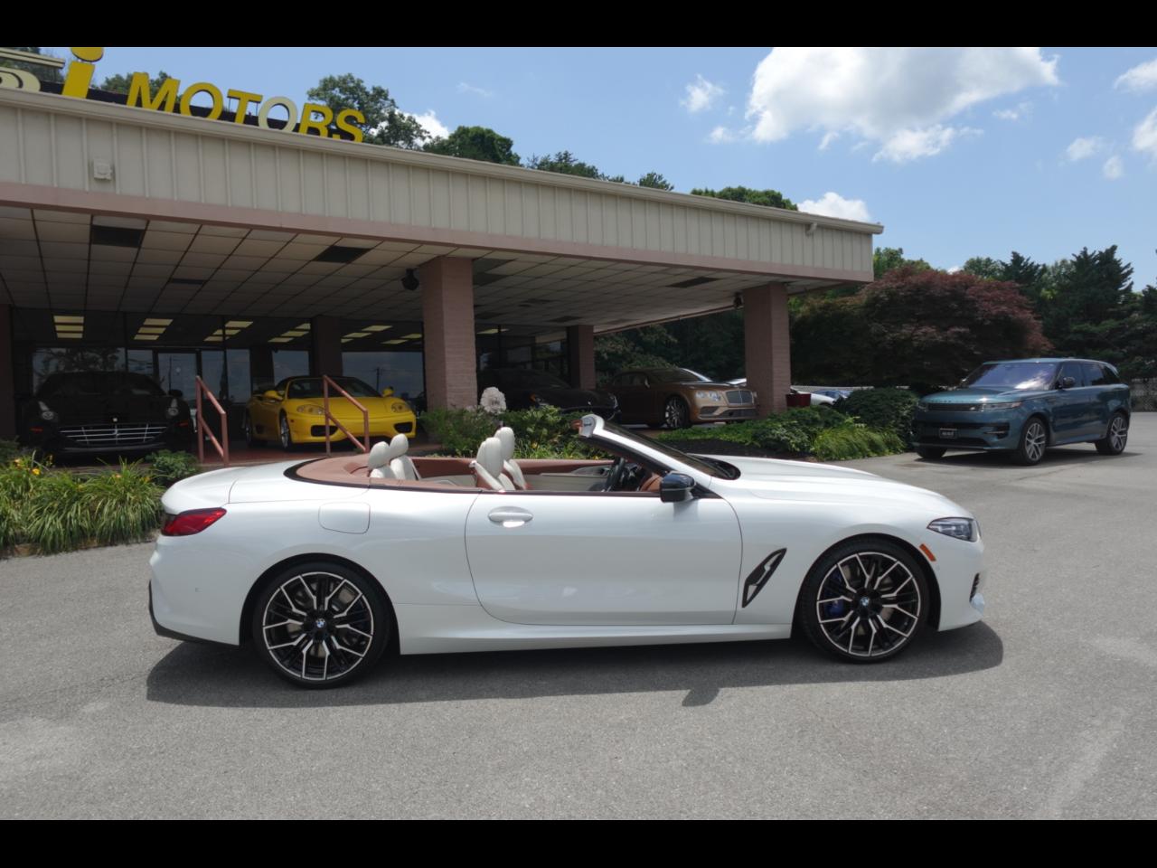 BMW 8-Series M850i xDrive Convertible 2024