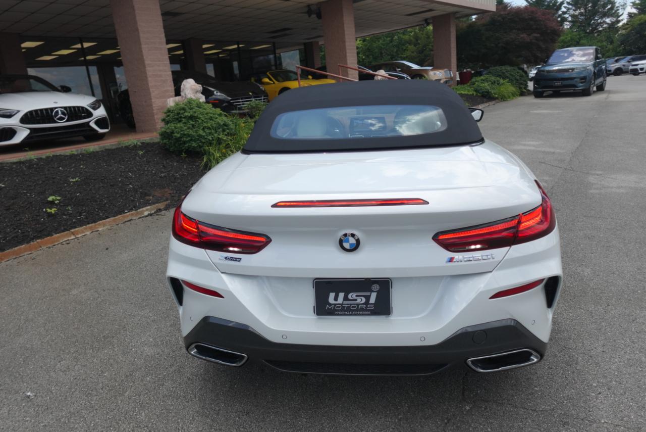 BMW 8-Series M850i xDrive Convertible 2024