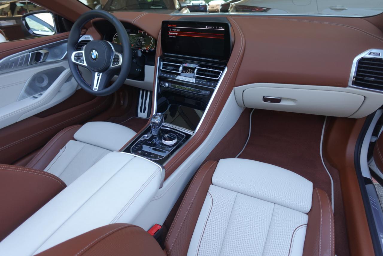 BMW 8-Series M850i xDrive Convertible 2024