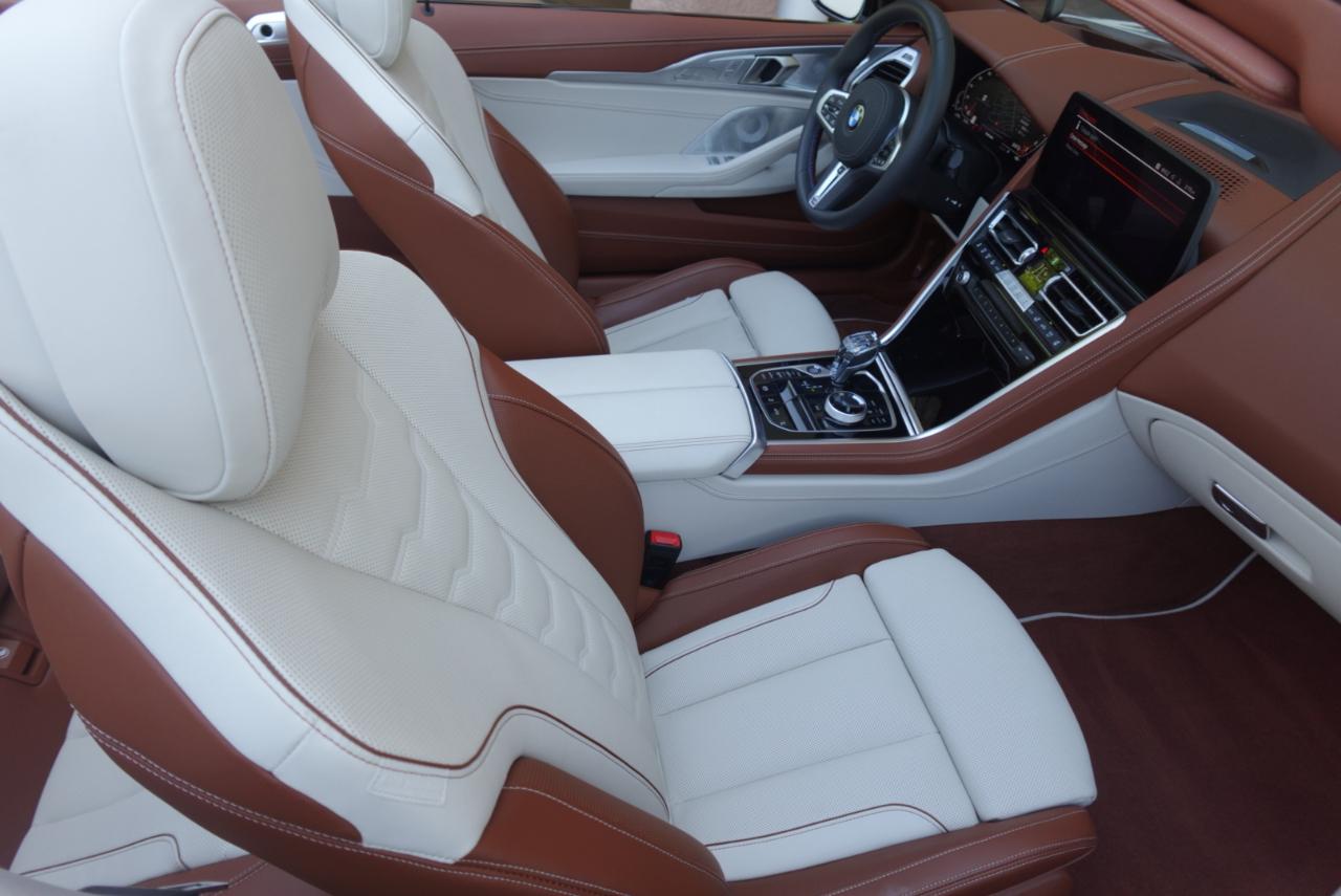 BMW 8-Series M850i xDrive Convertible 2024