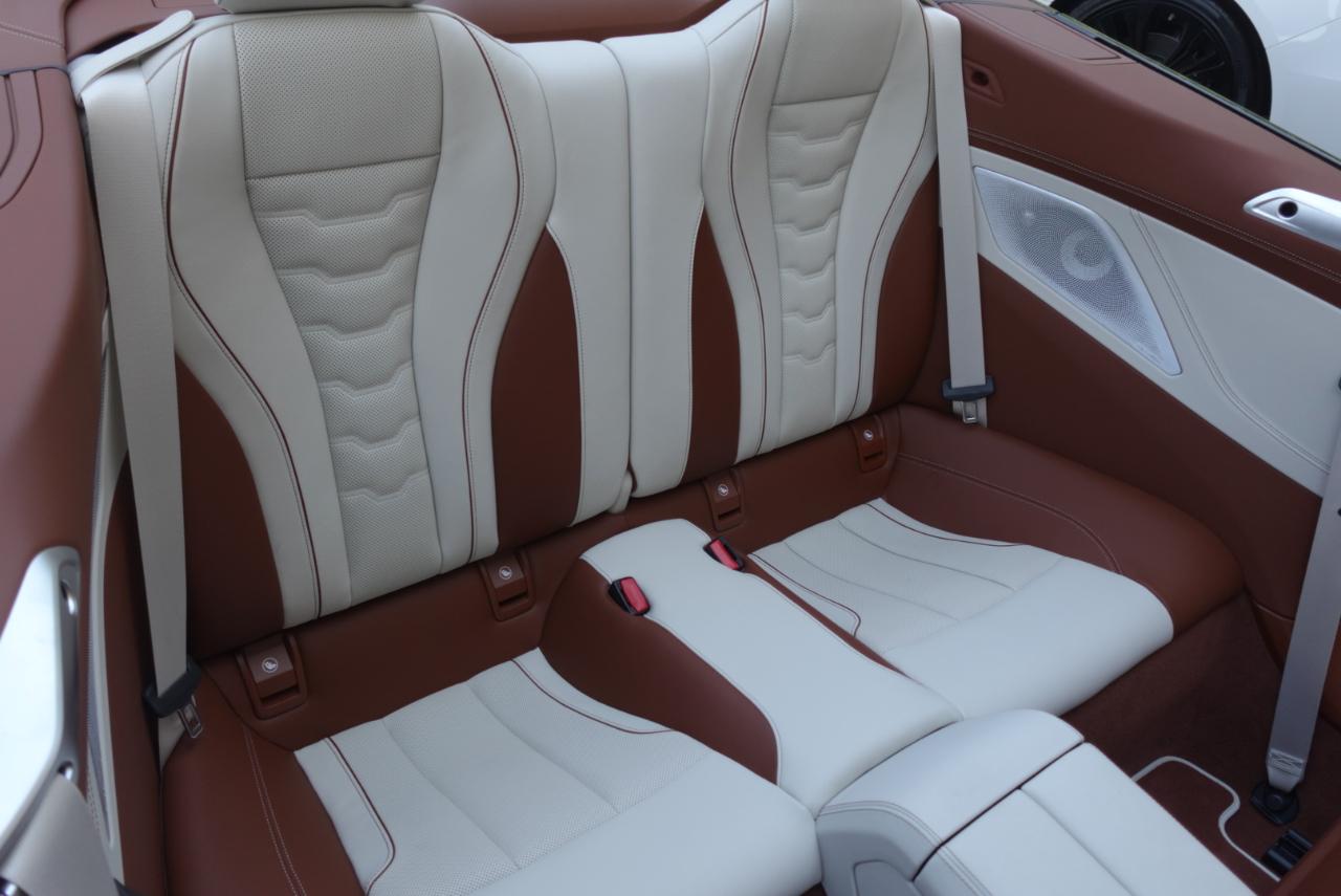 BMW 8-Series M850i xDrive Convertible 2024