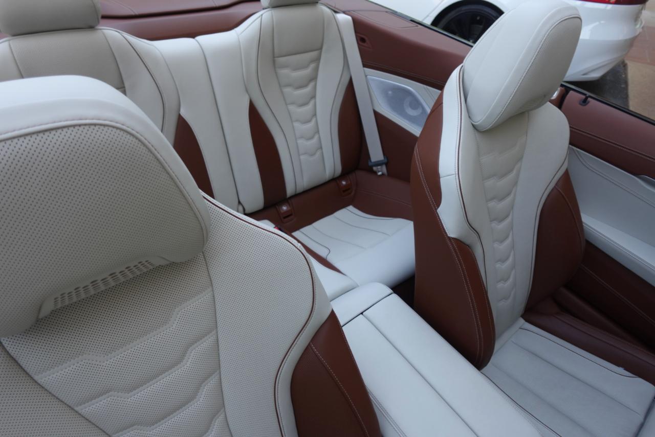 BMW 8-Series M850i xDrive Convertible 2024