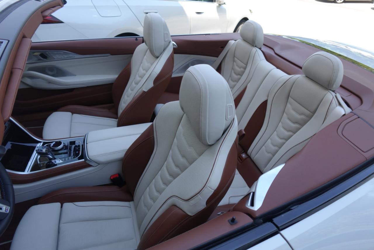 BMW 8-Series M850i xDrive Convertible 2024