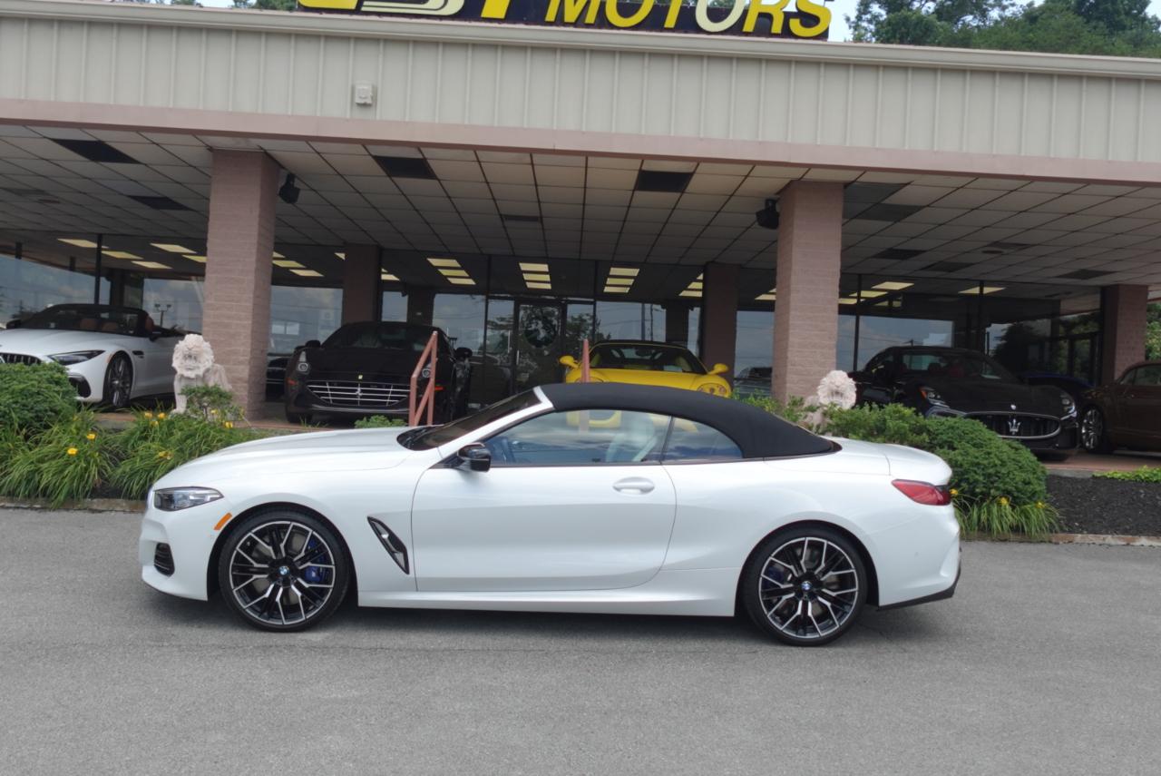 BMW 8-Series M850i xDrive Convertible 2024