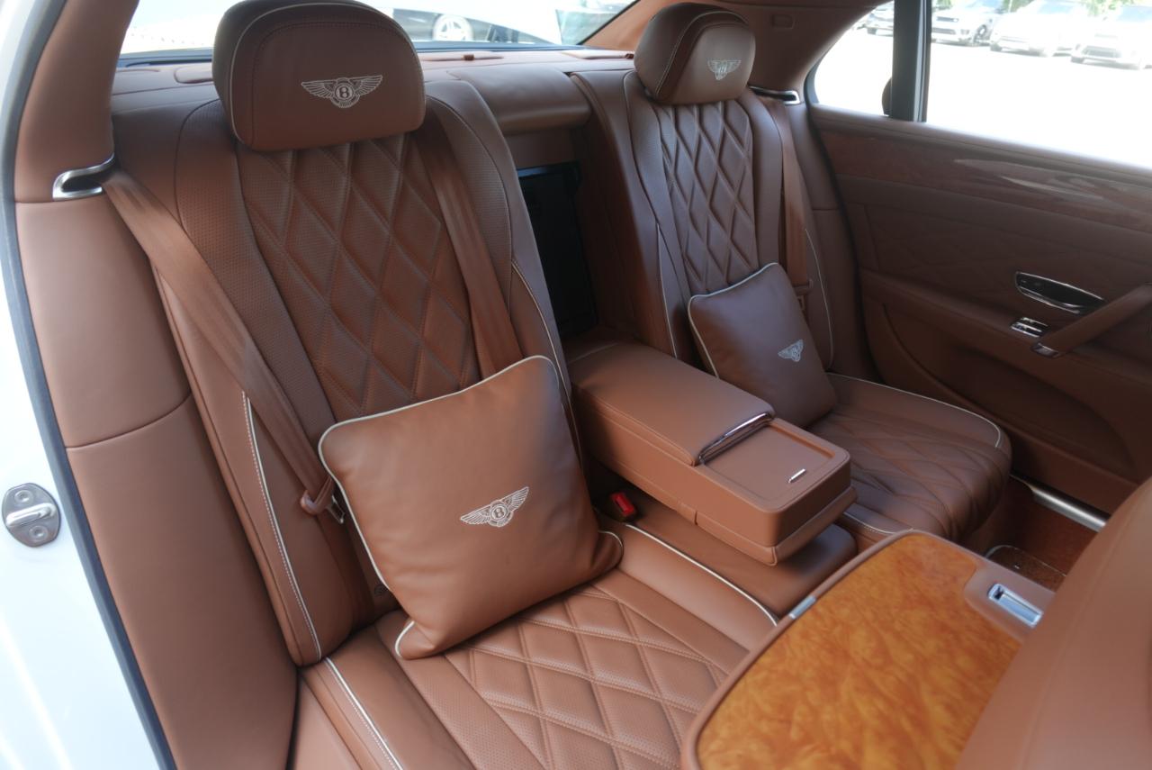 Bentley Continental Flying Spur Sedan 2014