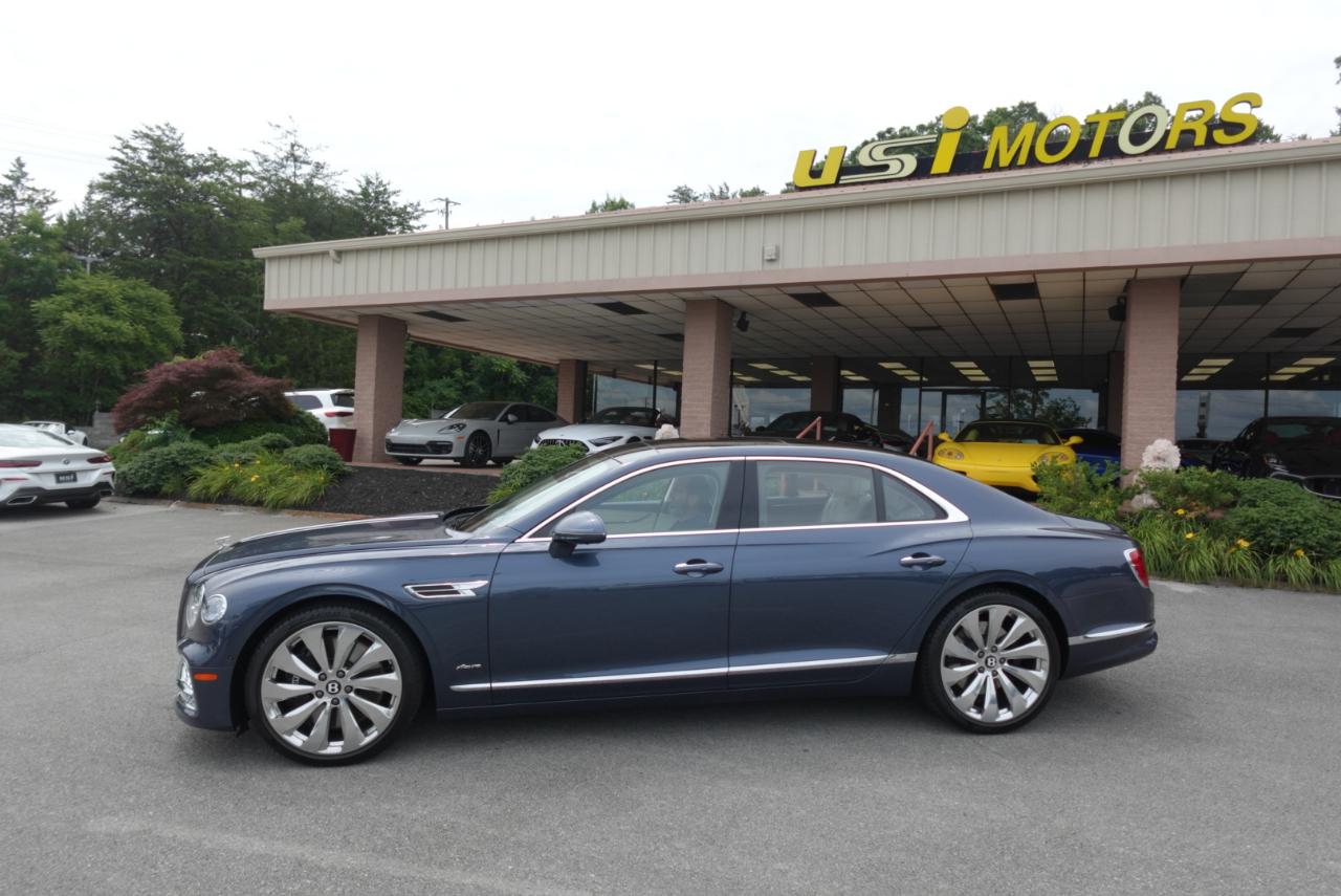 Bentley Flying Spur V8 2023