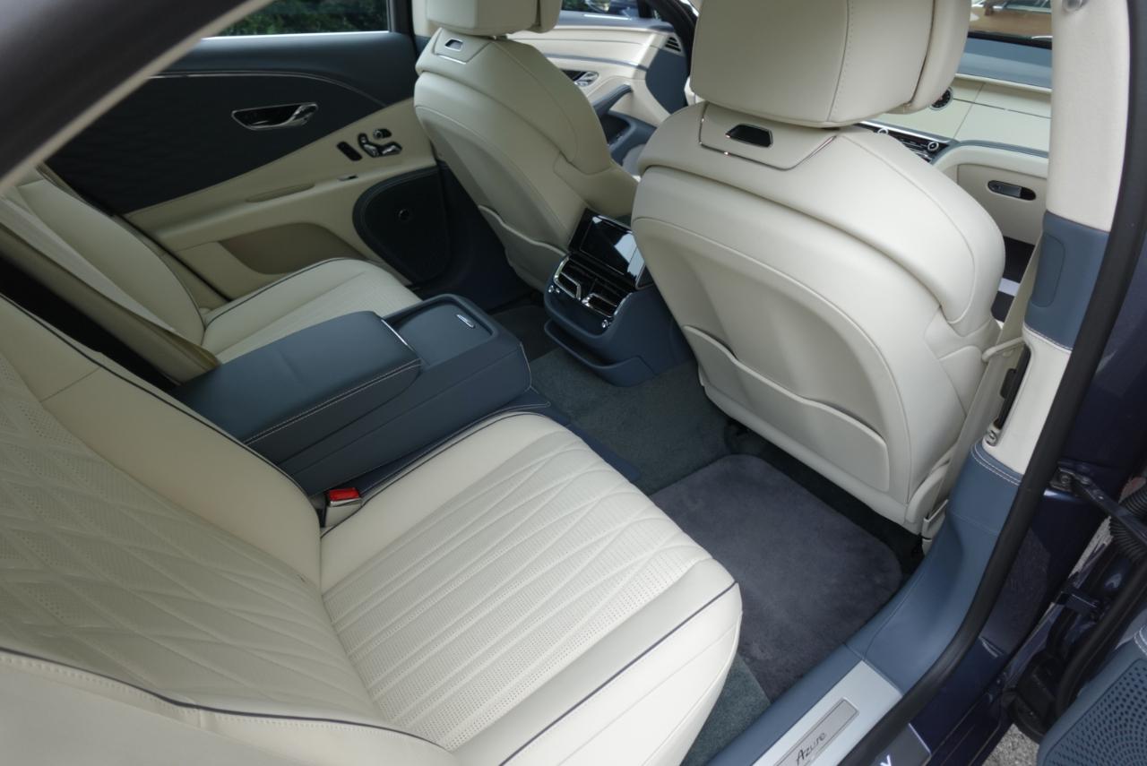 Bentley Flying Spur V8 2023