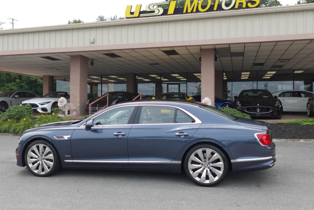 Bentley Flying Spur V8 2023
