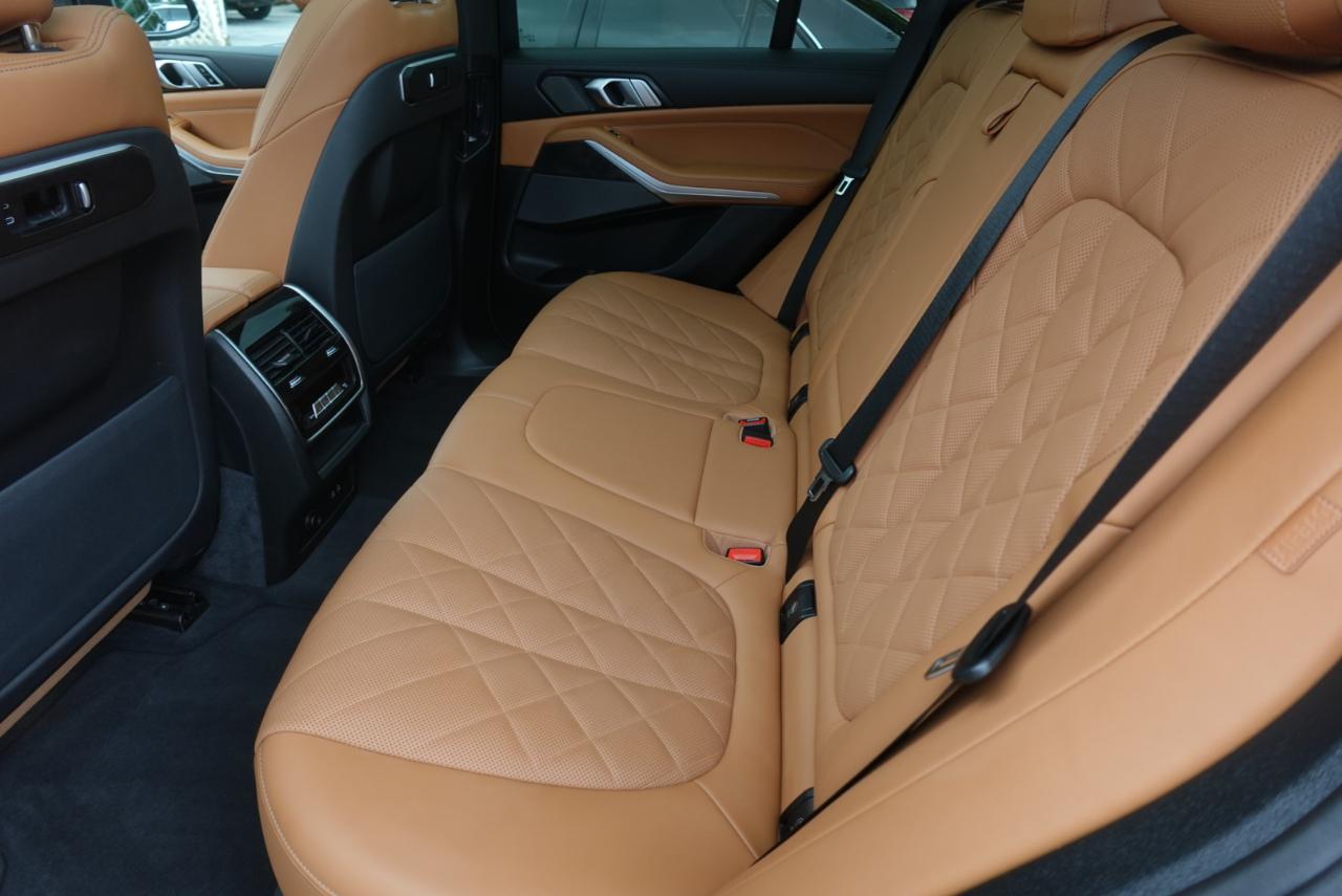 BMW X5 xDrive40i 2025