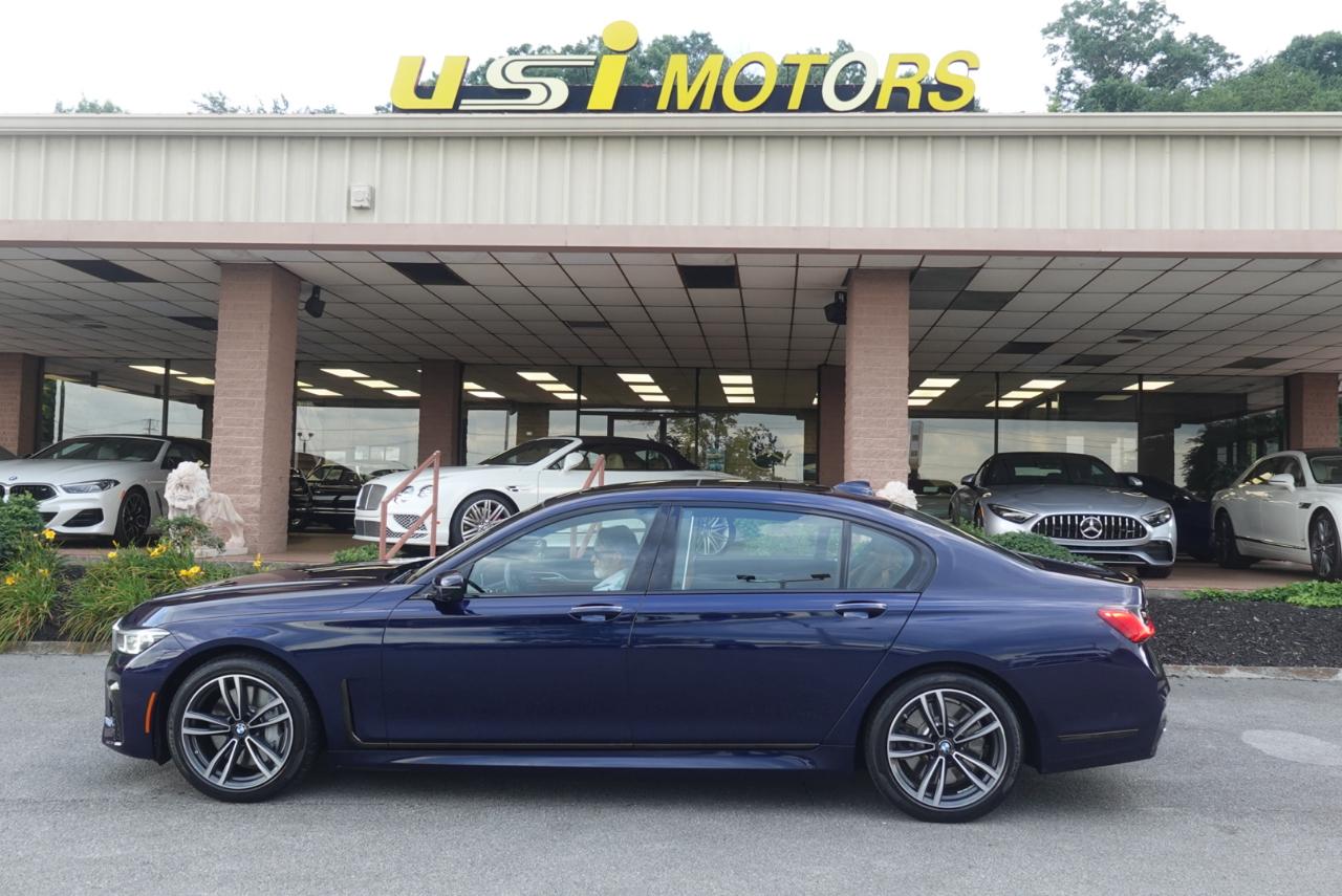 BMW 7-Series 750i xDrive 2021