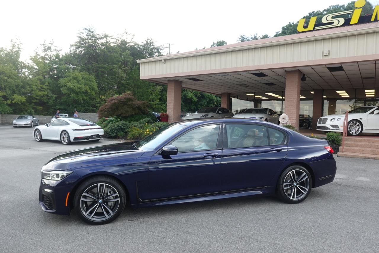 BMW 7-Series 750i xDrive 2021