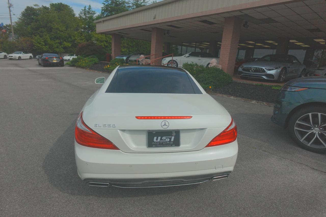 Mercedes-Benz SL-Class SL550R 2013