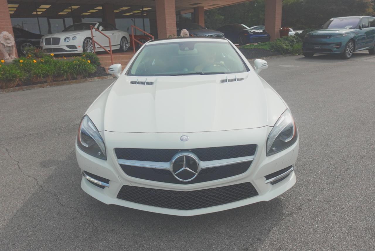 Mercedes-Benz SL-Class SL550R 2013