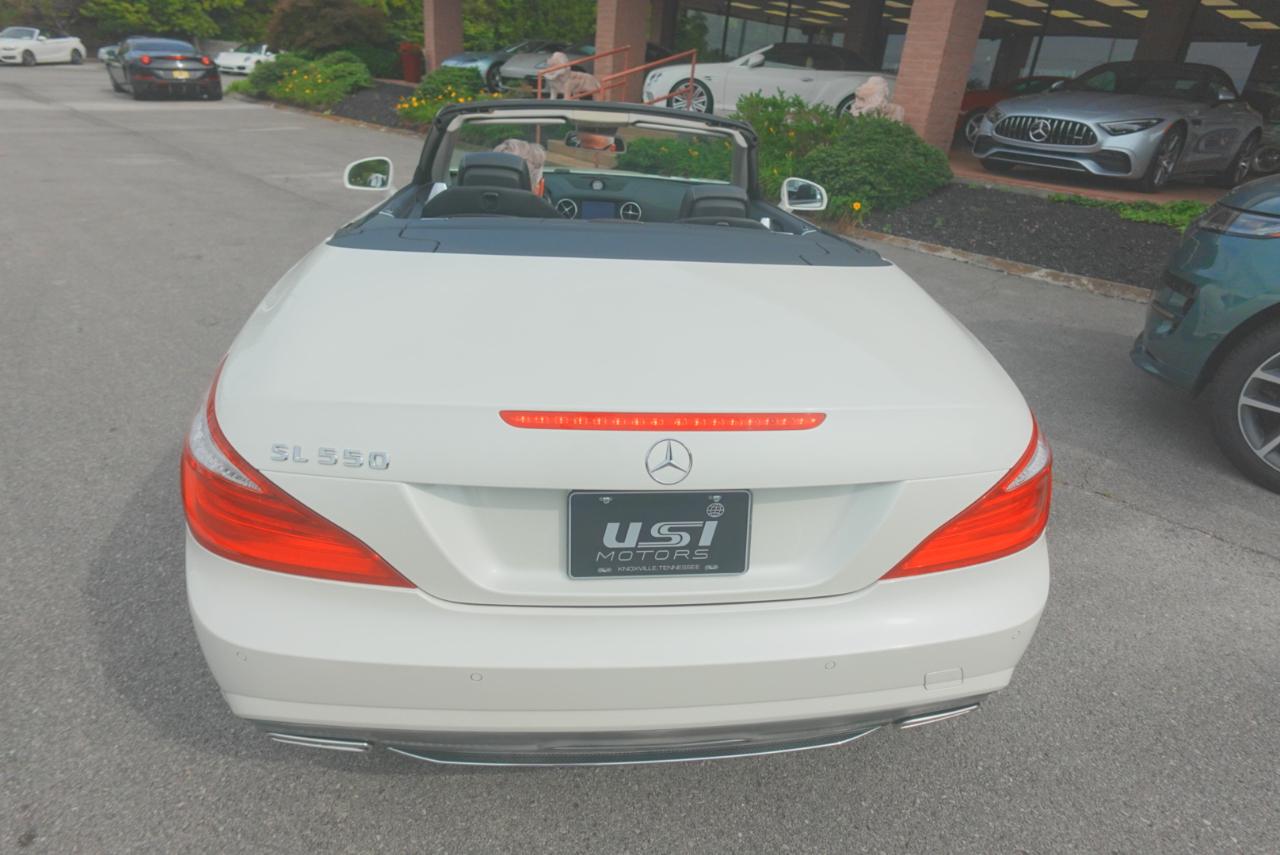 Mercedes-Benz SL-Class SL550R 2013