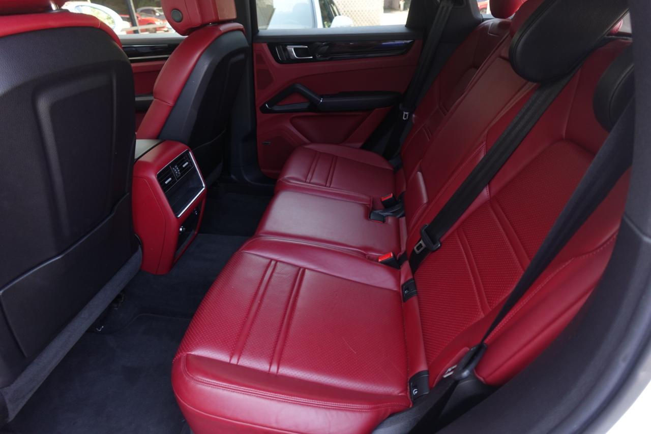 Porsche Cayenne Base 2023