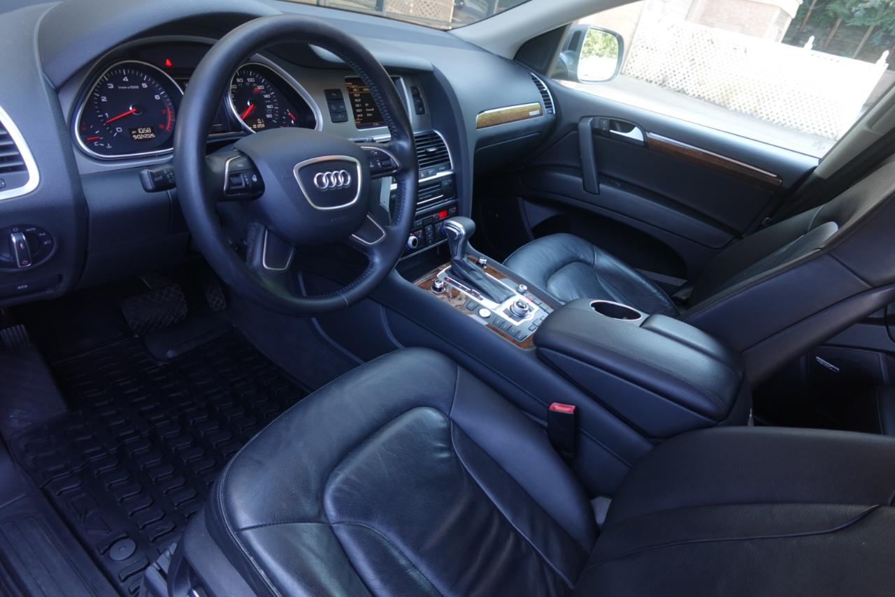 Audi Q7 3.0T Premium Plus quattro 2015