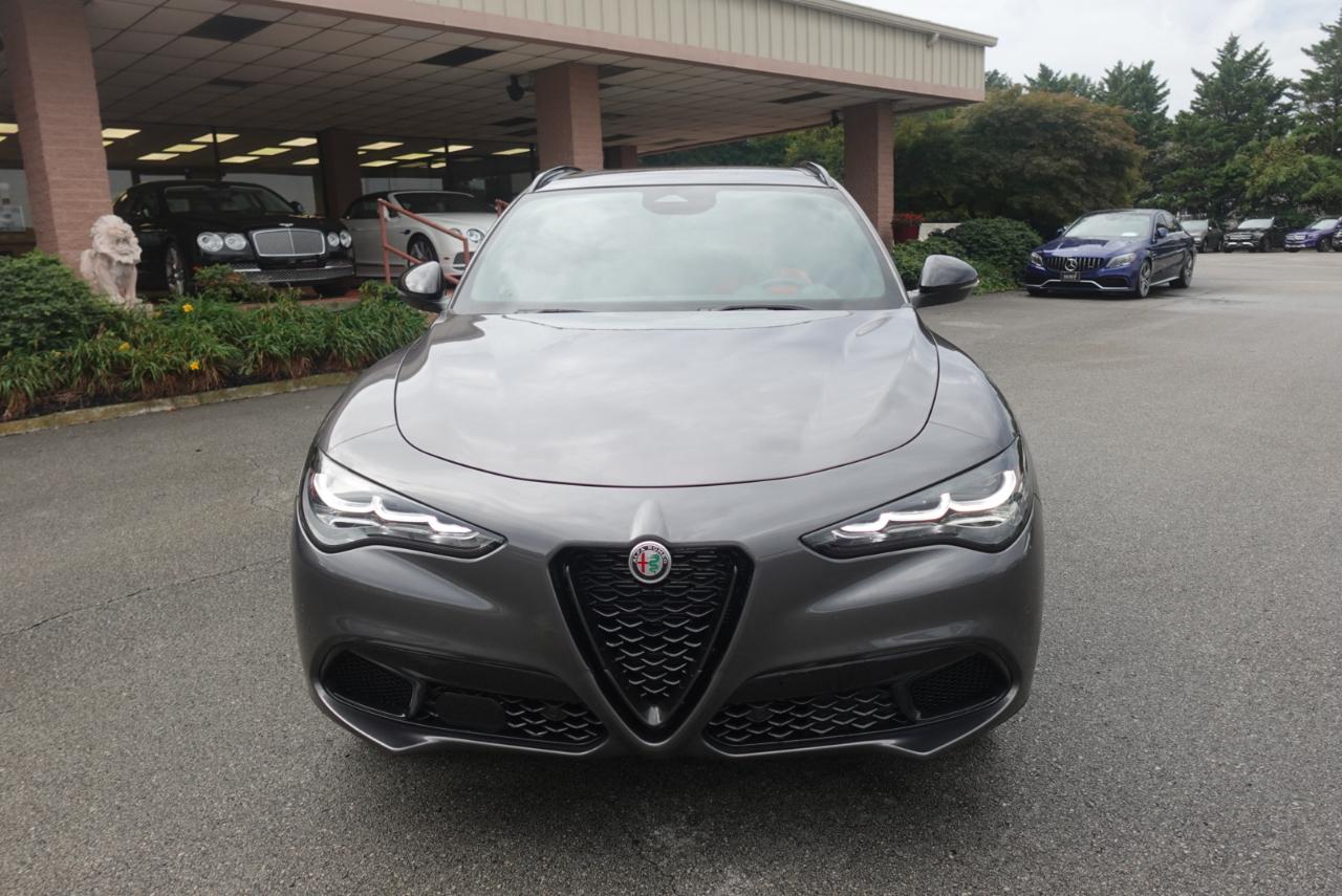 Alfa Romeo Stelvio Sprint AWD 2025