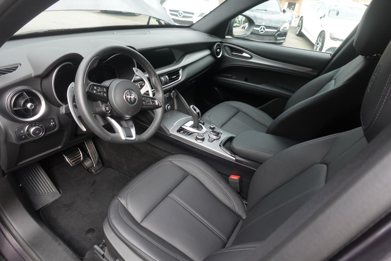 Alfa Romeo Stelvio Sprint AWD 2025