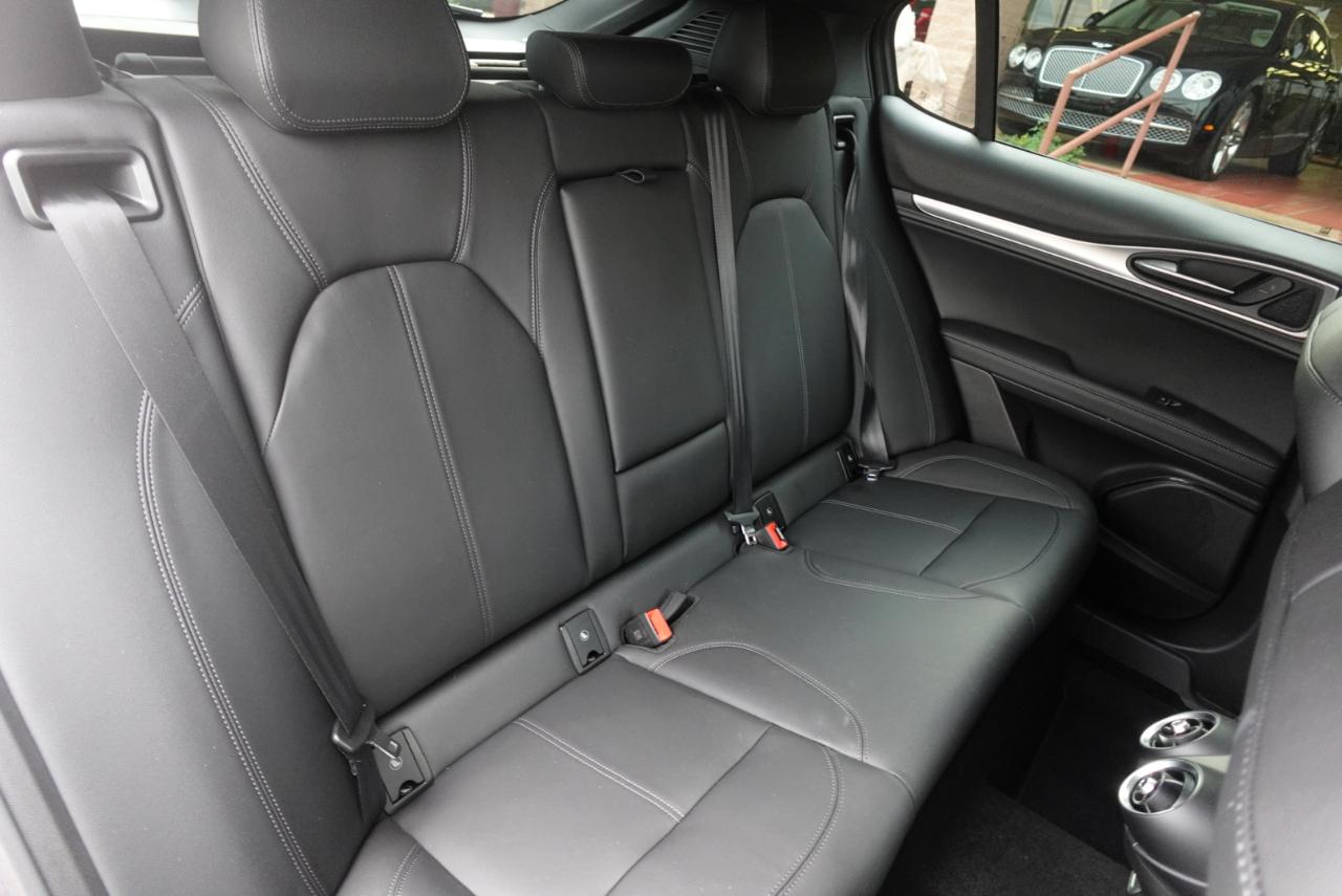 Alfa Romeo Stelvio Sprint AWD 2025