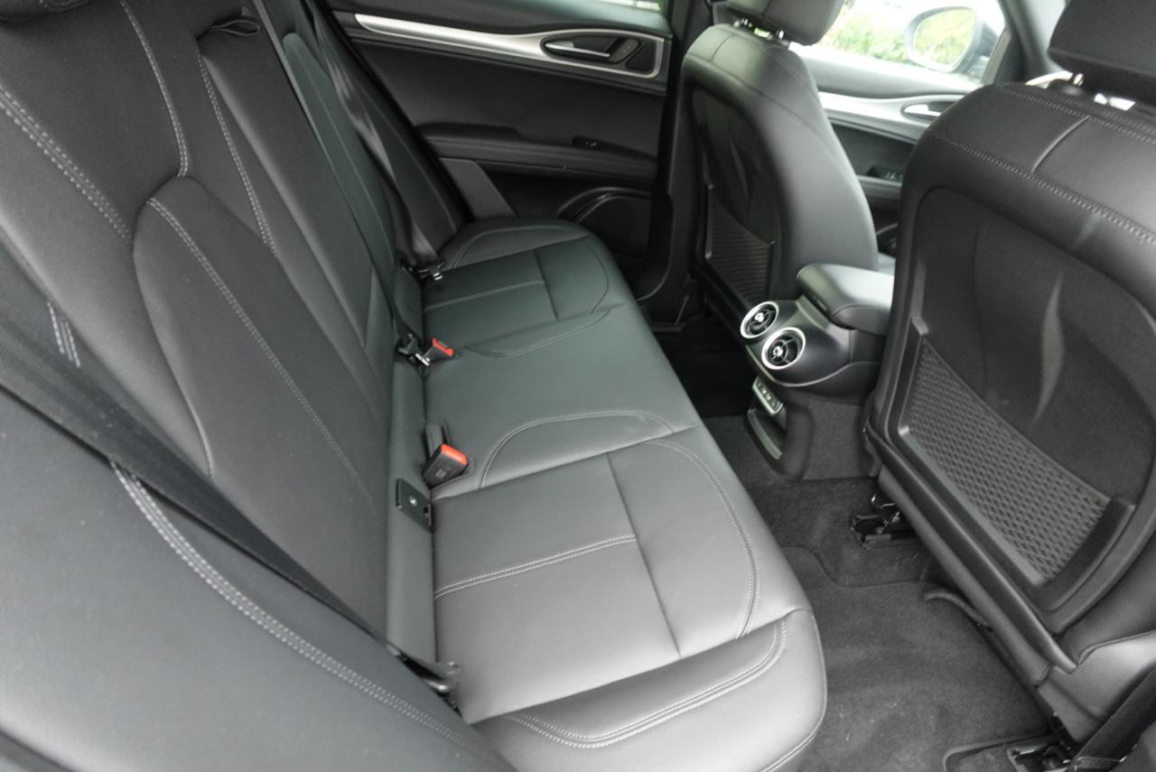 Alfa Romeo Stelvio Sprint AWD 2025