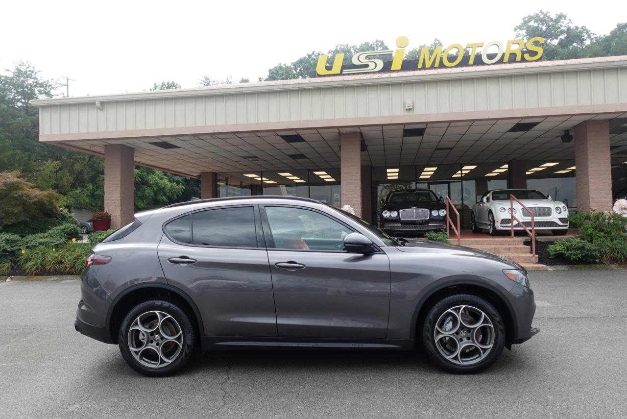 Alfa Romeo Stelvio Sprint AWD 2025