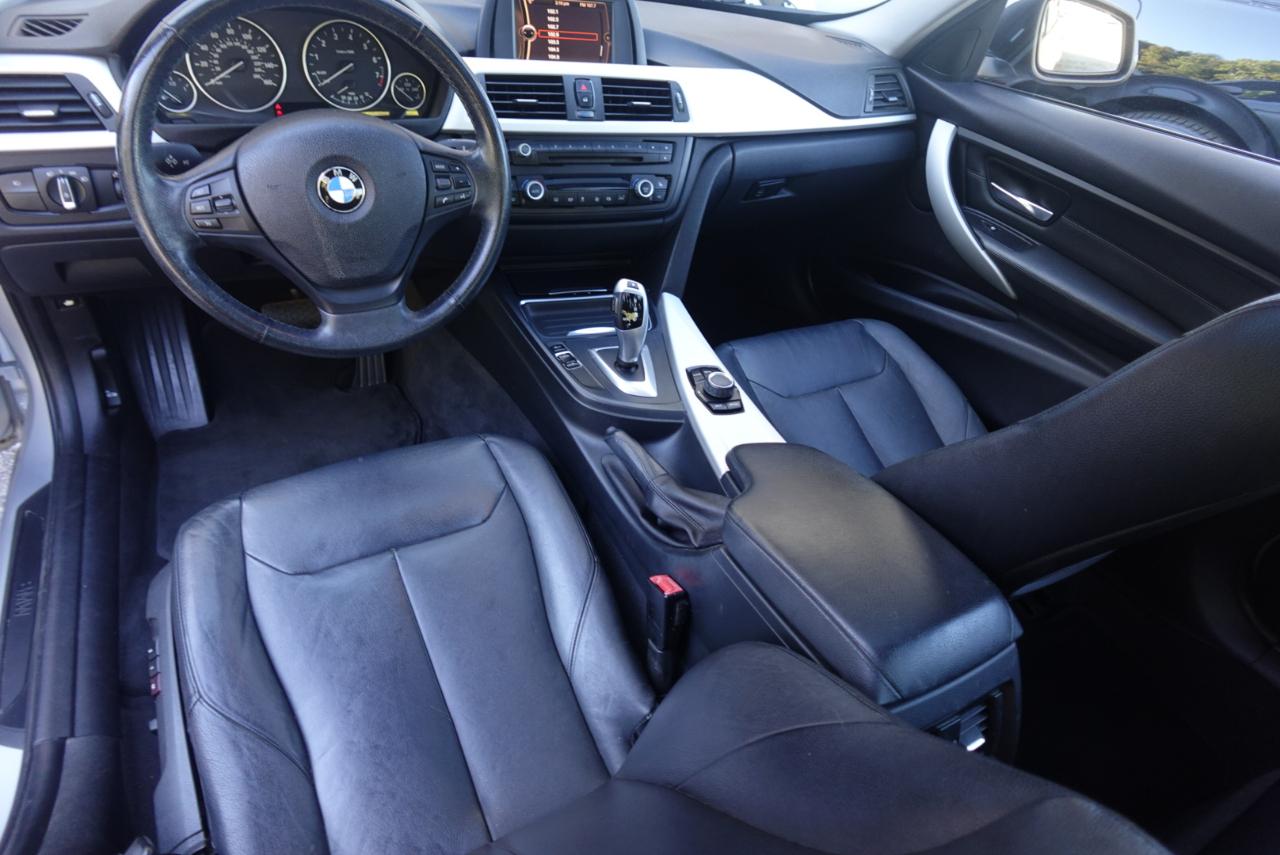 BMW 3-Series 328i xDrive Sedan 2013