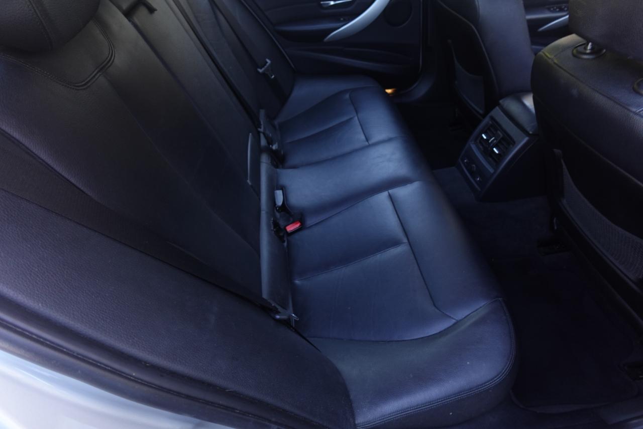 BMW 3-Series 328i xDrive Sedan 2013