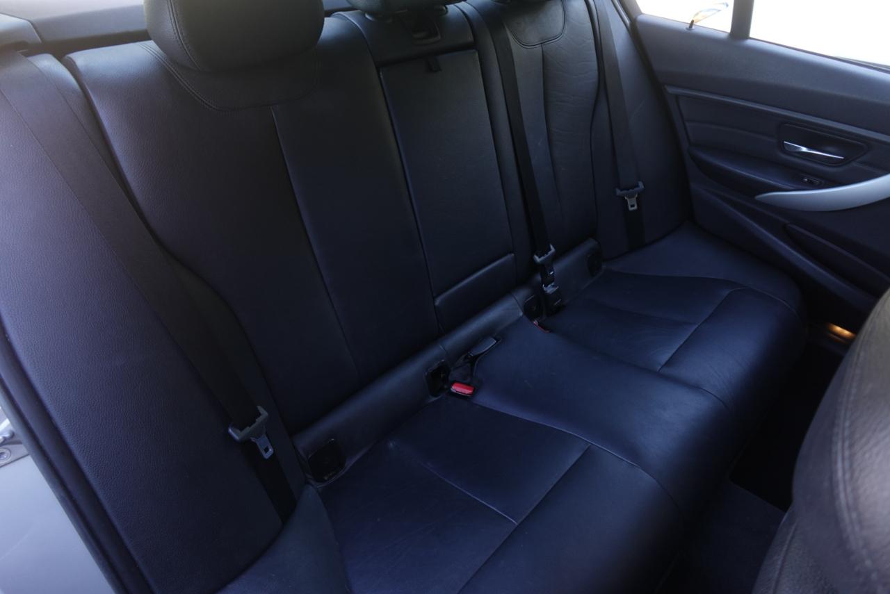 BMW 3-Series 328i xDrive Sedan 2013