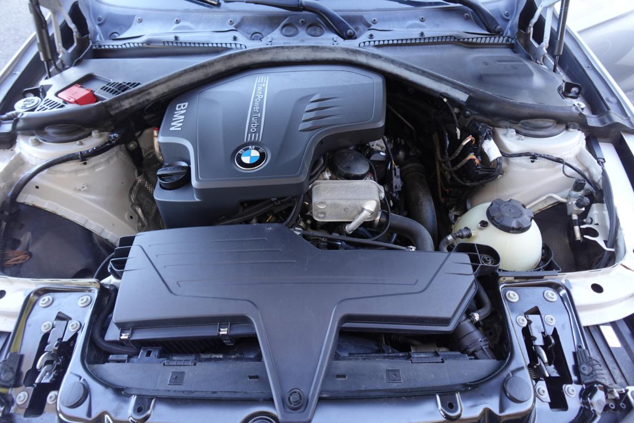 BMW 3-Series 328i xDrive Sedan 2013