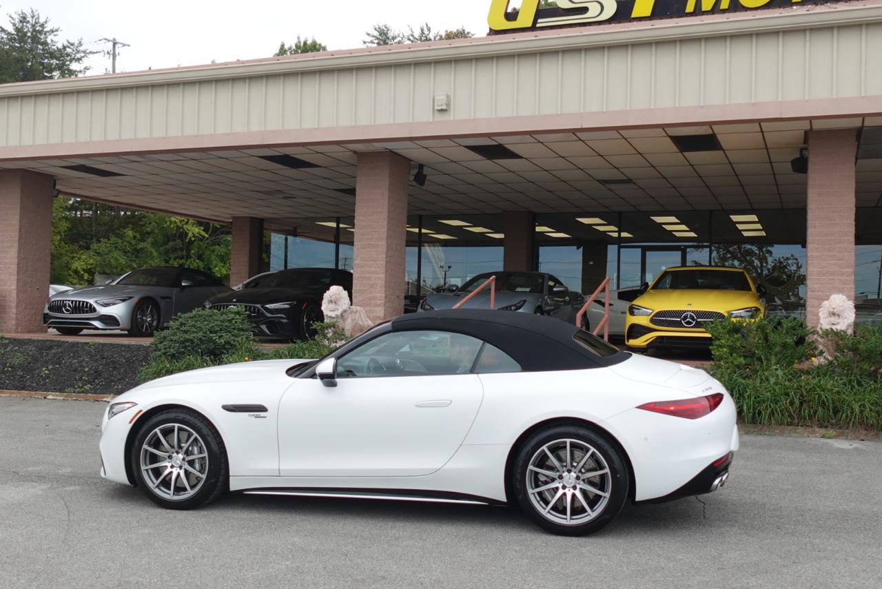 Mercedes-Benz SL-Class AMG SL 43 2023
